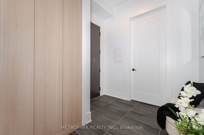 PH215 - 9000 Jane St, Condo with 2 bedrooms, 3 bathrooms and null parking in Concord ON | Image 4
