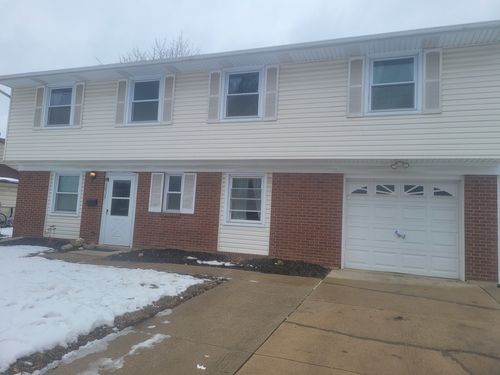 6835 Plumtree Ln, Hanover Park, IL, 60133-3428 | Card Image