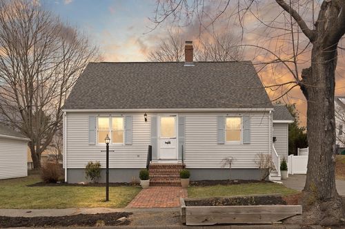 7 Larkin Ln, Salem, MA, 01970-5625 | Card Image