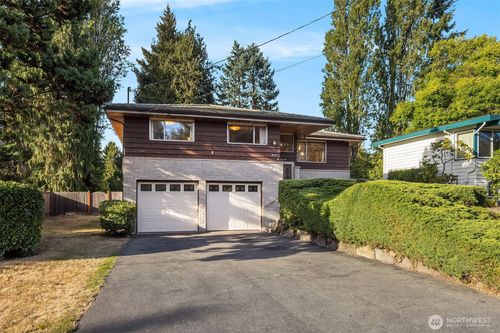 8619 Maple Ln, Edmonds, WA, 98026-8698 | Card Image