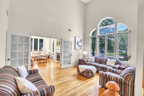 2 Sweney Ct, Hillsborough, NJ, 08844-3437 | Card Image