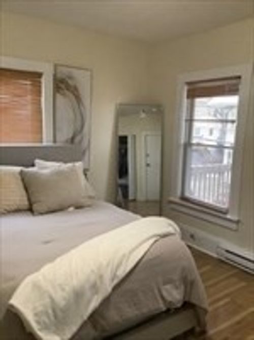 apt-2f-37 Winter St, Fitchburg, MA, 01420-4477 | Card Image