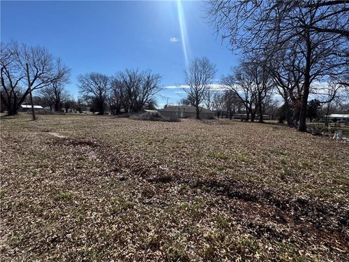 604,608 W Pine Street, Weir, KS, 66781 | Card Image