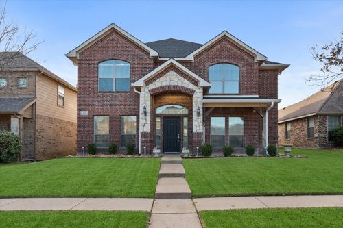 305 Village Dr, Red Oak, TX, 75154-8849 | Card Image