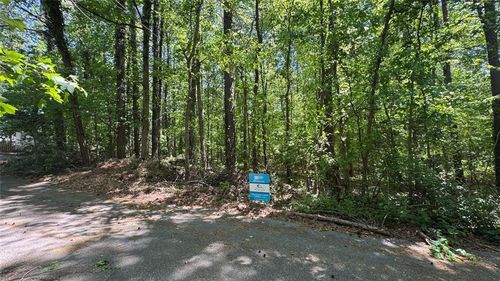 4529 Pembroke Dr, Smyrna, GA, 30082 | Card Image