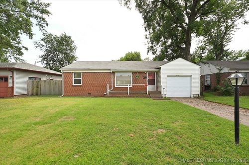 1414 E 52nd St, Tulsa, OK, 74105-5708 | Card Image