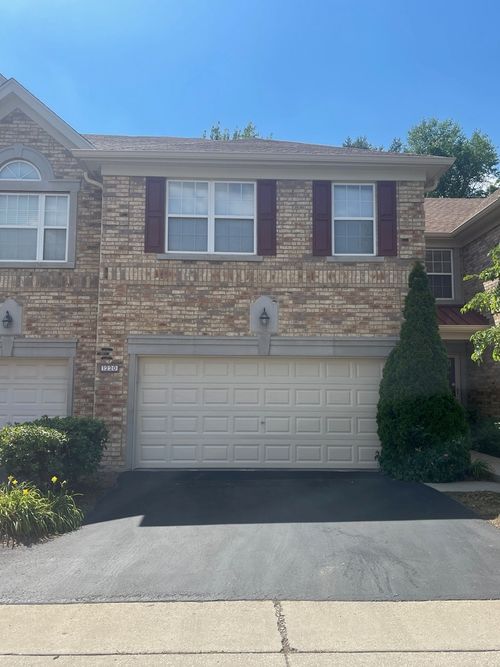1220 Christine Ct, Vernon Hills, IL, 60061-3604 | Card Image