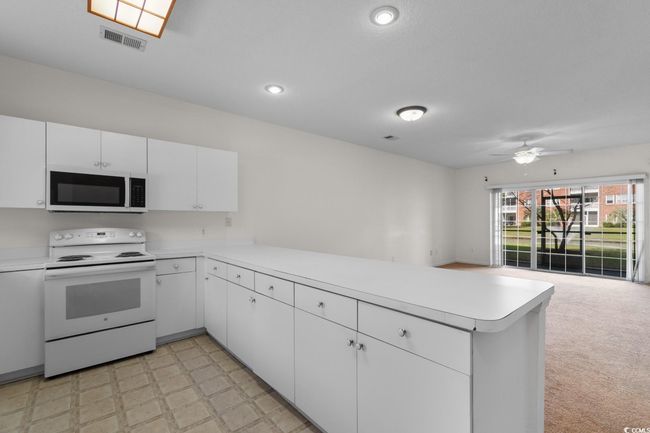 UNIT-103 - 3927 Gladiola Ct, Condo with 2 bedrooms, 2 bathrooms and null parking in Myrtle Beach SC | Image 6