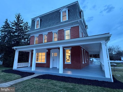 182 W Main St, WINDSOR, PA, 17366-9691 | Card Image