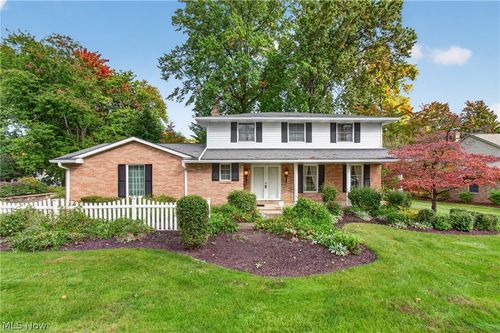 2550 Dogwood Dr Ne, Massillon, OH, 44646-4922 | Card Image