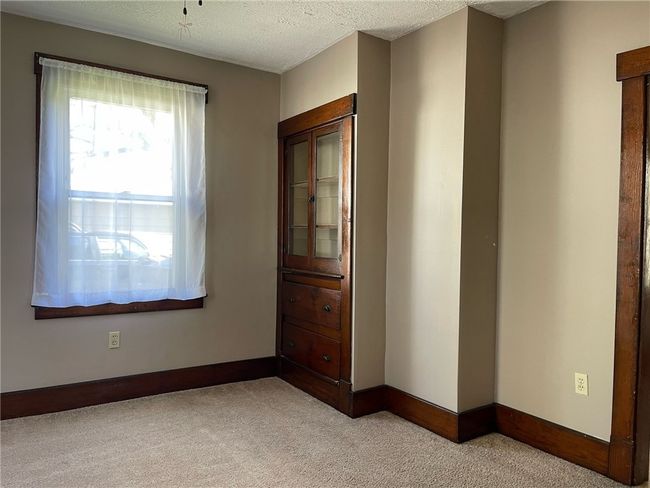412 20 Th St, House other with 2 bedrooms, 1 bathrooms and 1 parking in Beaver Falls PA | Image 7