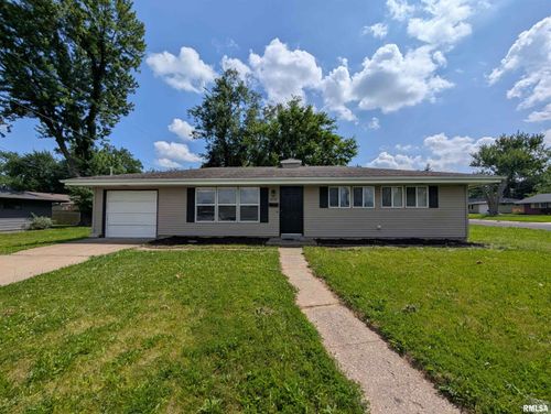 2608 W Westminister Ave, Peoria, IL, 61604-3046 | Card Image