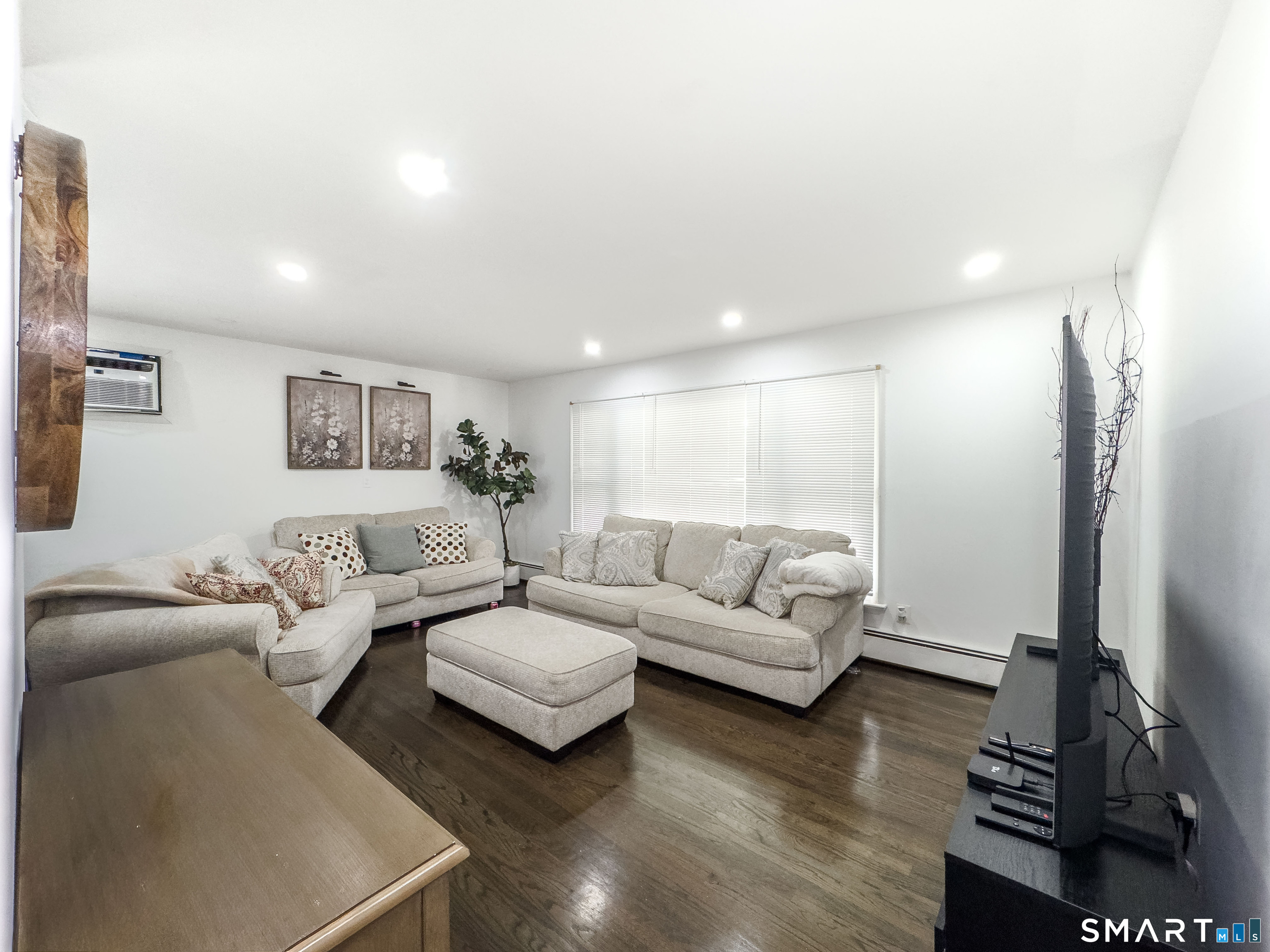 Residential in Norwalk 4