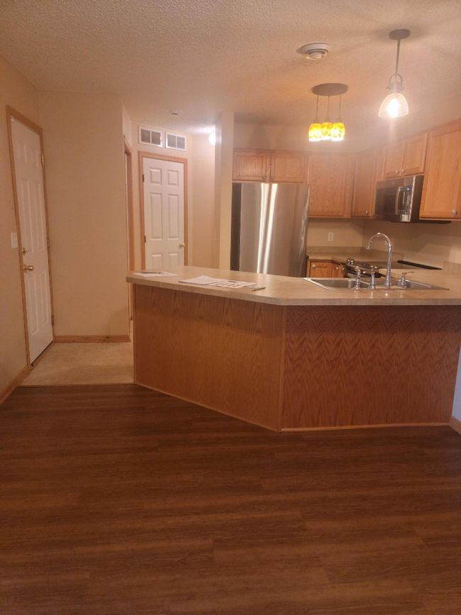 Upper level Laundry | Image 13