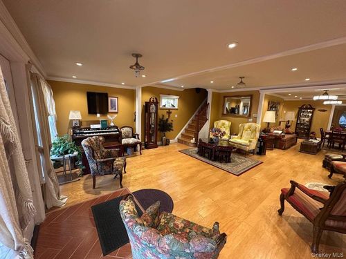 19153 115th Road, New York, NY, 11412 | Card Image