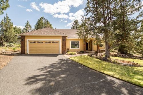 2125 Condor Dr, Redmond, OR, 97756-9286 | Card Image