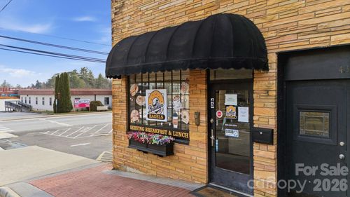 43 Phillips Street, Franklin, NC, 28734 | Card Image