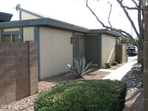 b-834 S Casitas Dr, Tempe, AZ, 85281-4220 | Card Image