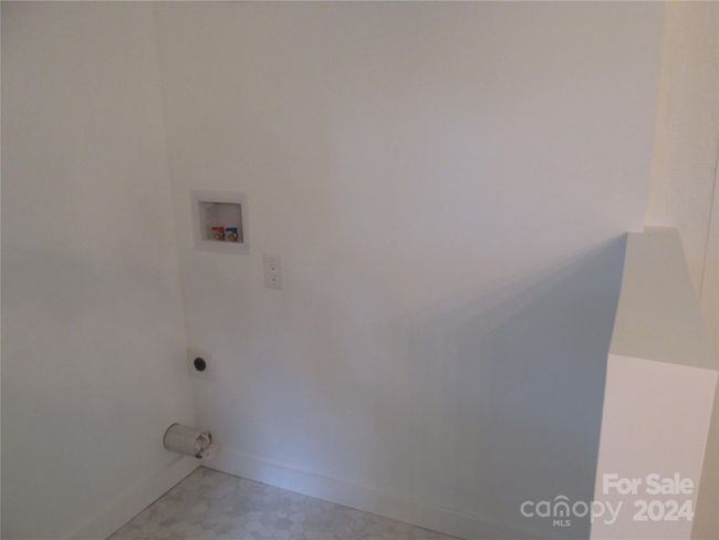 68 Toot Hollow Cir, House other with 2 bedrooms, 2 bathrooms and null parking in Bryson City NC | Image 27