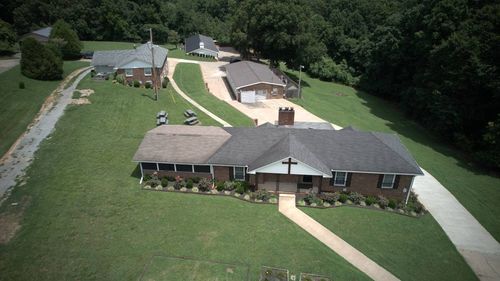 1001 Dotsonville Rd, Clarksville, TN, 37042-7010 | Card Image