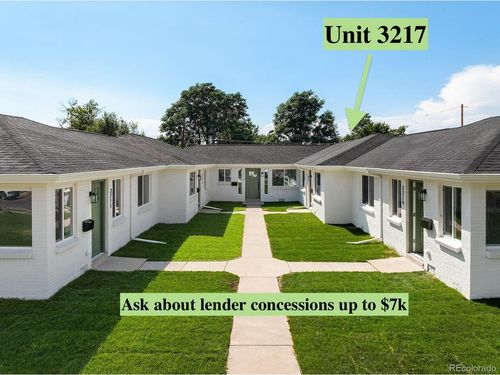 3217 N Steele St, Denver, CO, 80205-4861 | Card Image