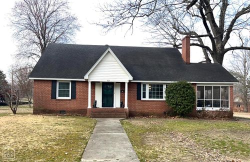 827 W Main St, Piggott, AR, 72454-1427 | Card Image