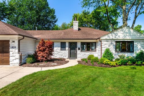 404 S York St, Elmhurst, IL, 60126-3941 | Card Image