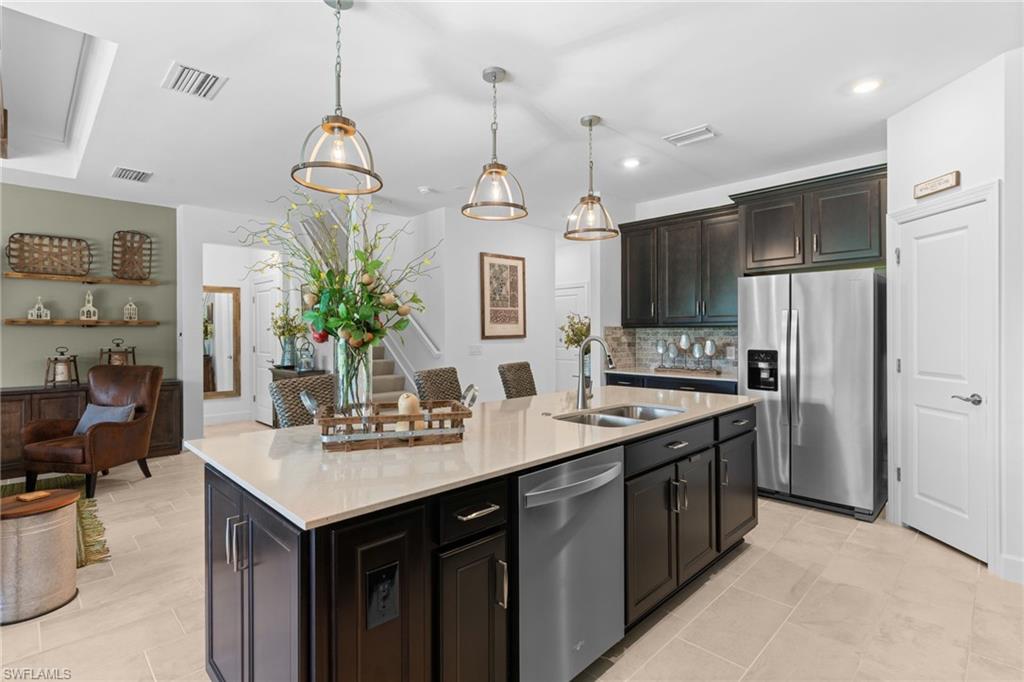 Residential in NAPLES 2