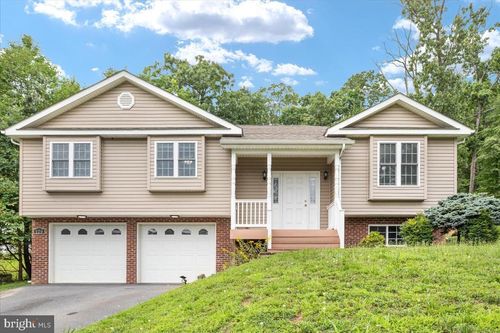 120 Hawk Trl, WINCHESTER, VA, 22602-1436 | Card Image