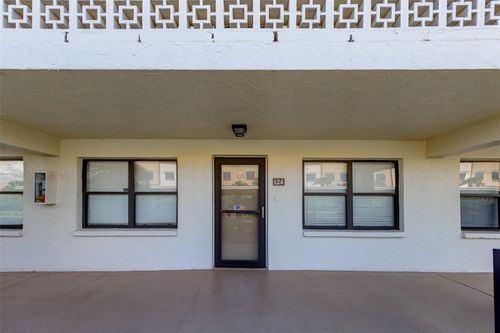 124-5090 Bay St Ne, ST PETERSBURG, FL, 33703-4082 | Card Image