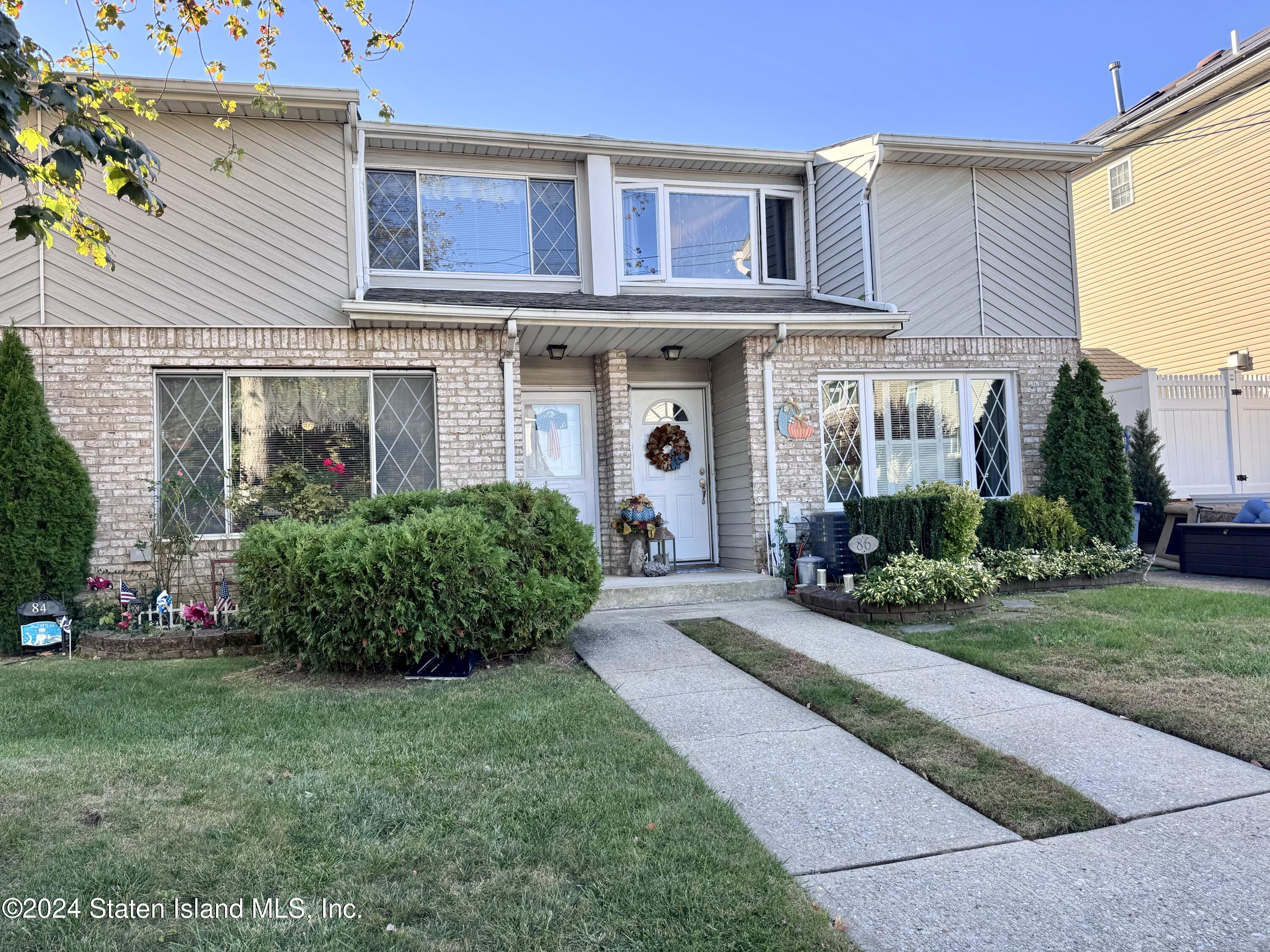 Macon Ave, Staten Island, NY 10312