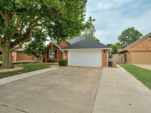 4932 Baker Street, Norman, OK, 73072 | Card Image