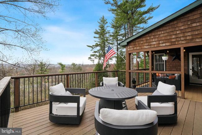 105 Shoen Rd, House other with 5 bedrooms, 4 bathrooms and null parking in Exton PA | Image 12