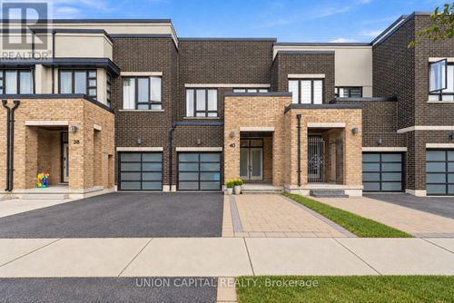 40 Dariole Dr, Richmond Hill, ON, L4E0Z2 | Card Image