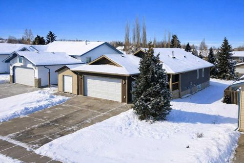 5647 55 Avenue Cres, Innisfail, AB, T4G1X6 | Card Image