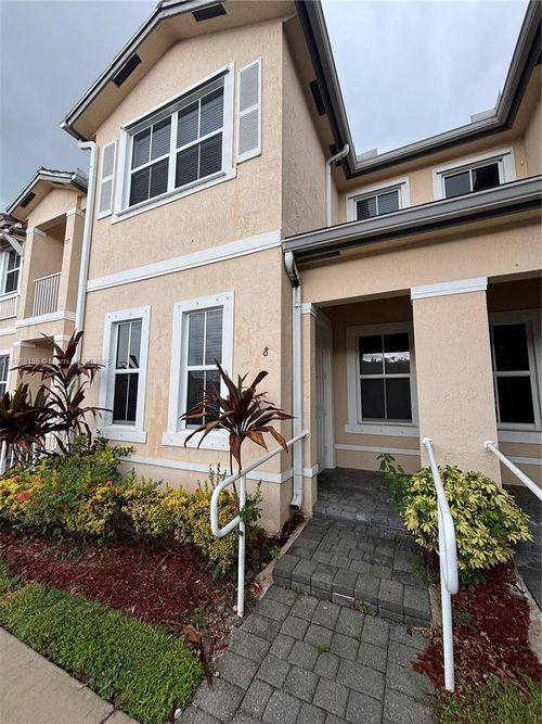 unit-8-2819 1st Dr, Homestead, FL, 33033-7268 | Card Image