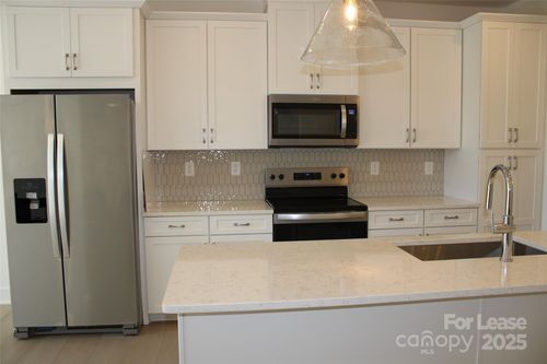 1340 Hamilton St, Charlotte, NC, 28206-2915 | Card Image