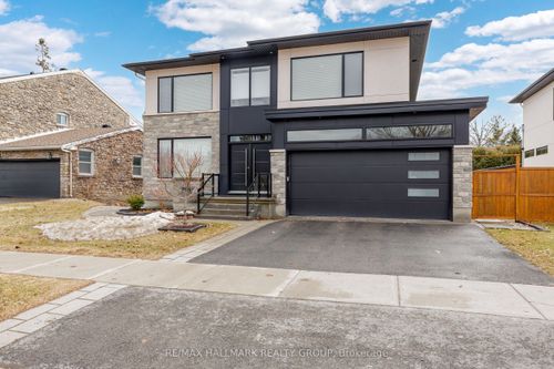 1976 Lenester Ave, Ottawa, ON, K2A1J9 | Card Image