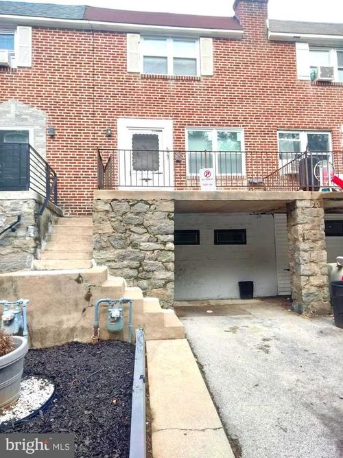6667 Church Ln, UPPER DARBY, PA, 19082-4301 | Card Image