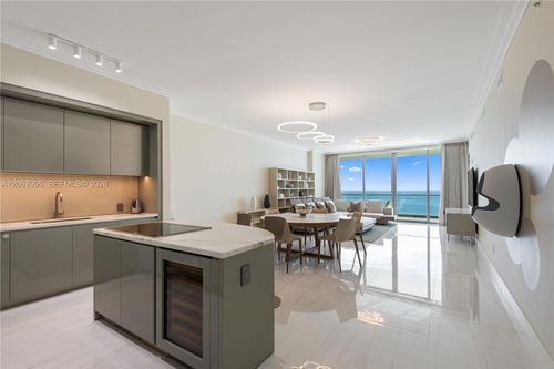 1803-18975 Collins Ave, Sunny Isles Beach, FL, 33160-2300 | Card Image