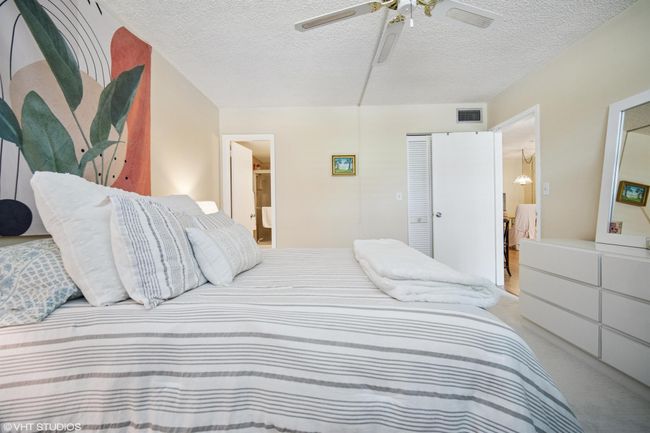 APT-226C - 5300 Ne 24 Th Ter, Condo with 2 bedrooms, 2 bathrooms and null parking in Fort Lauderdale FL | Image 9