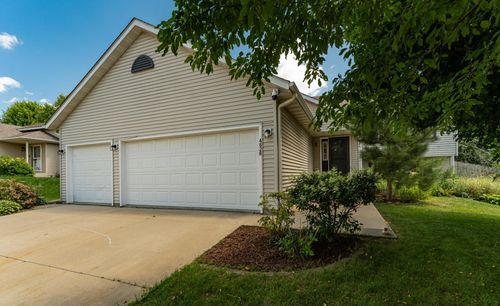 4626 Savannah Dr Nw, Rochester, MN, 55901-3898 | Card Image