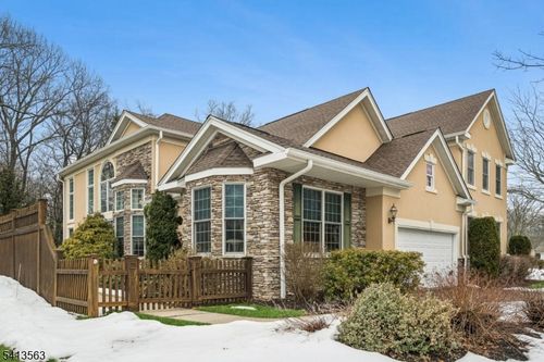 8 Wyckoff Way, Chester, NJ, 07930-2477 | Card Image