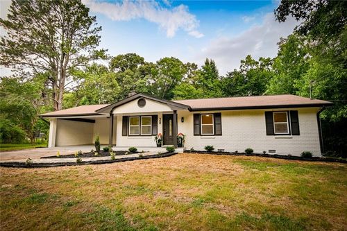 38 Red Oak Dr, Newnan, GA, 30263-3015 | Card Image