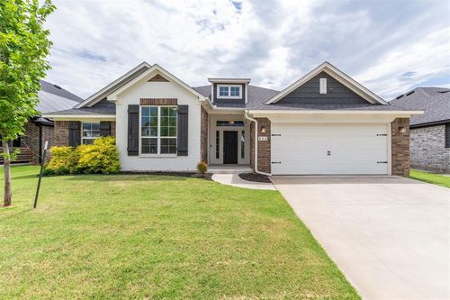 808 Scully Road, Yukon, OK, 73099 | Card Image