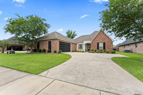 4077 Shady Rdg, Zachary, LA, 70791-5438 | Card Image