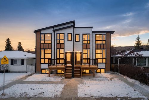 7415 39 Ave Nw, Calgary, AB, T3B1W9 | Card Image