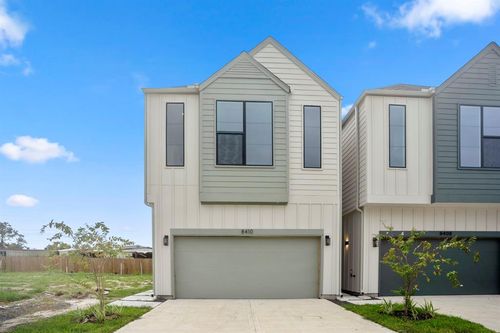 8410 Pech Landing Dr, Houston, TX, 77055 | Card Image