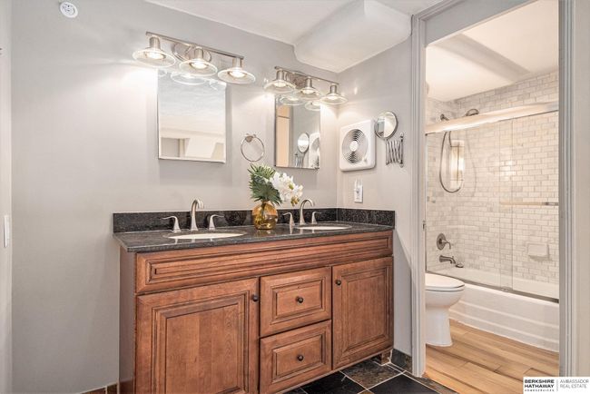 APT-6H - 3000 Farnam St, Condo with 2 bedrooms, 2 bathrooms and null parking in Omaha NE | Image 19