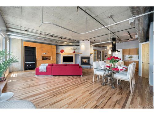 5h-1499 Blake St, Denver, CO, 80202-1355 | Card Image